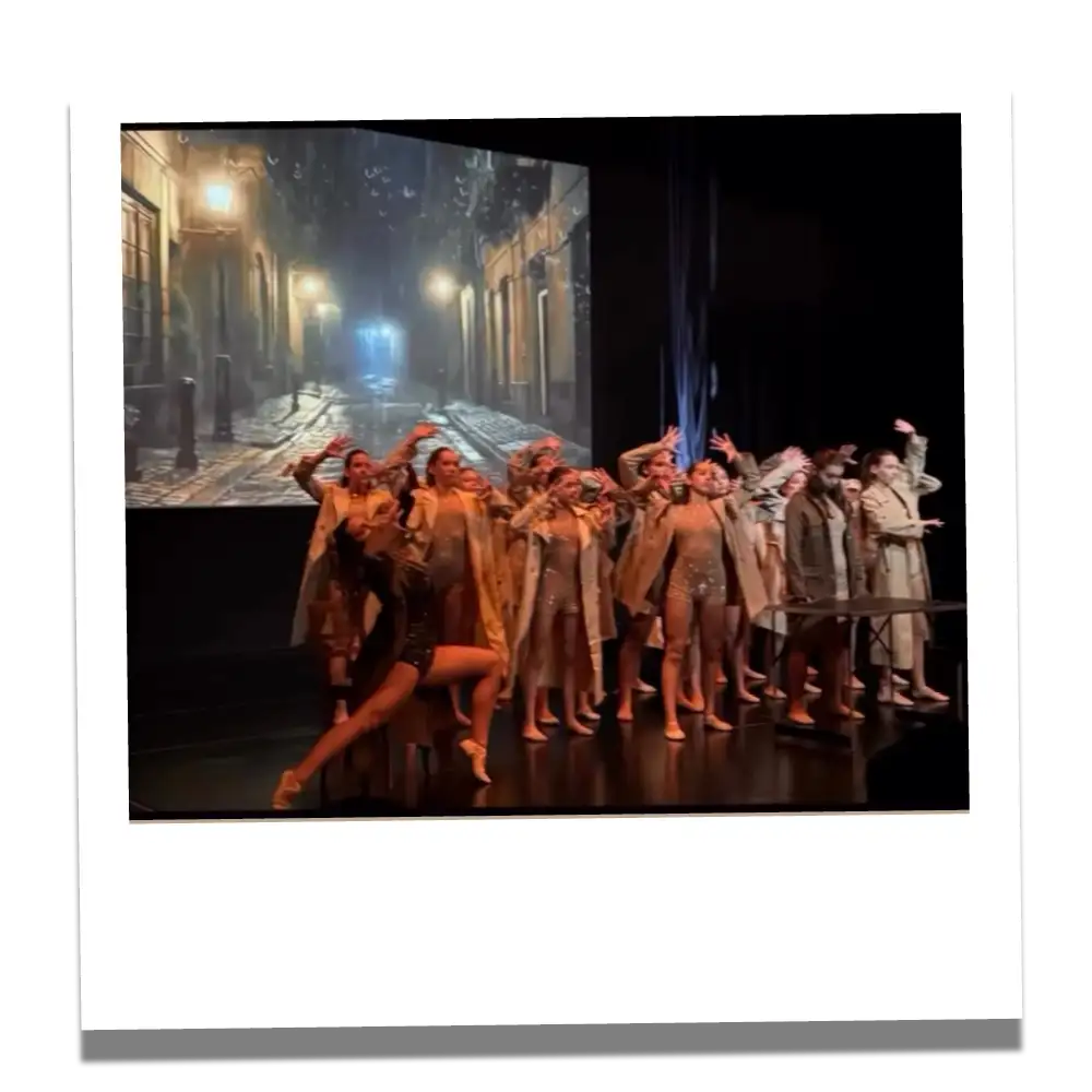 Contemporary in Horgen – Bühnenmoment bei La Danza Maria Origlio